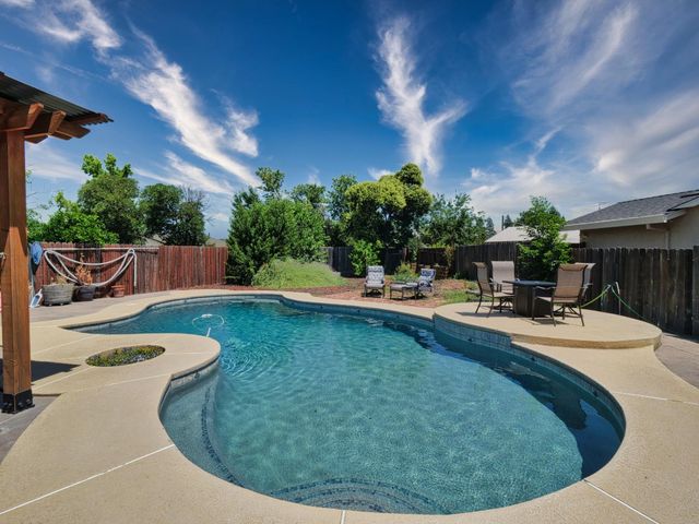 9409 Torchy Ct, Sacramento, CA 95826