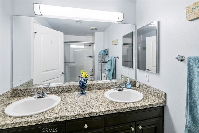 3750 Santa Rosalia 303, Los Angeles, CA 90008