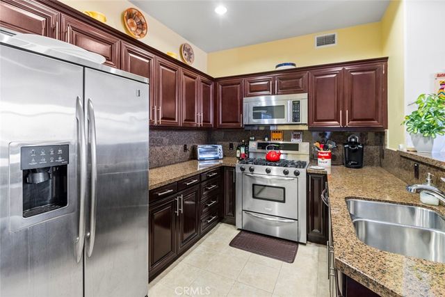 3750 Santa Rosalia 303, Los Angeles, CA 90008