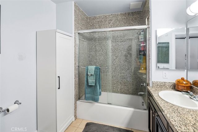 3750 Santa Rosalia 303, Los Angeles, CA 90008