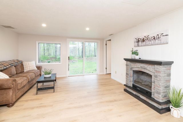 5640 E S Avenue, Vicksburg, MI 49097