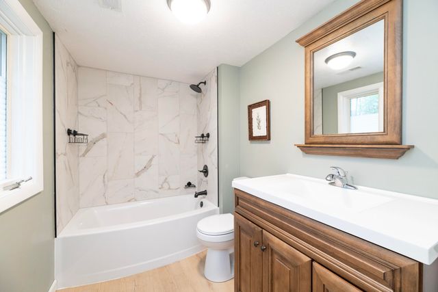 5640 E S Avenue, Vicksburg, MI 49097