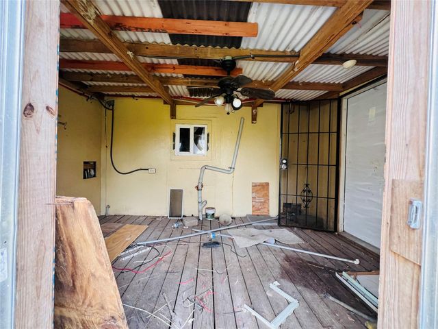 1042 Marcolin Street, Houston, TX 77088