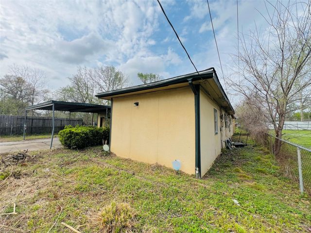 1042 Marcolin Street, Houston, TX 77088