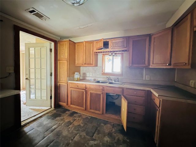 1042 Marcolin Street, Houston, TX 77088