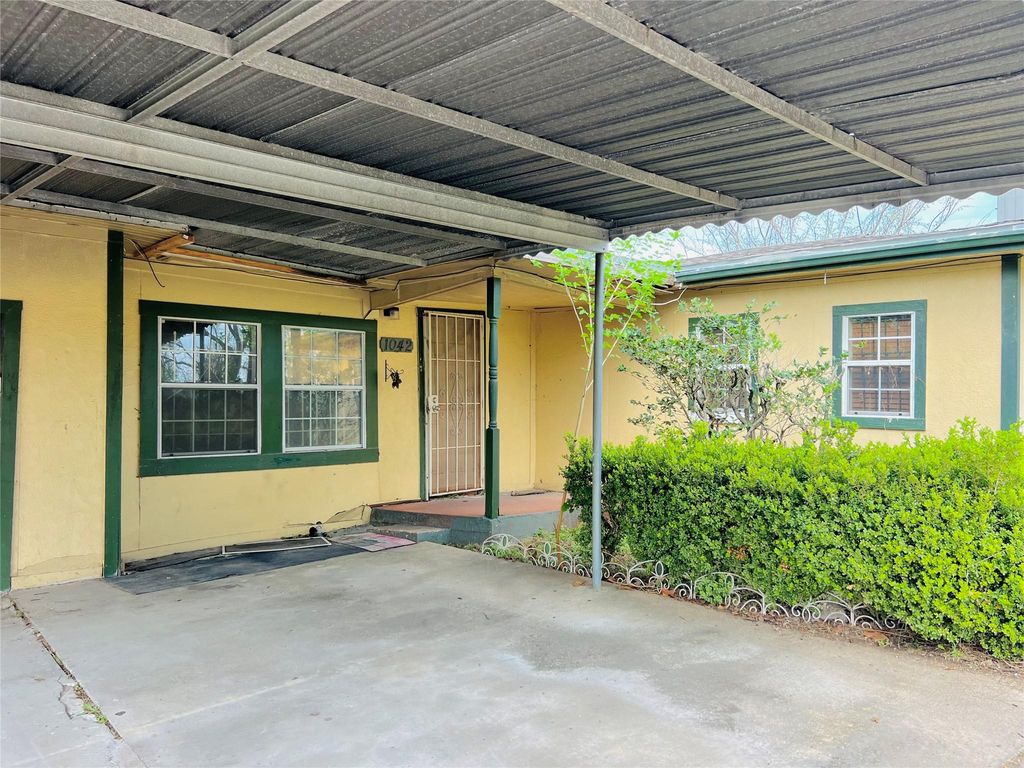 1042 Marcolin Street, Houston, TX 77088