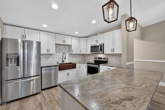 2434 TRACE AVE, Belle Isle, FL 32809