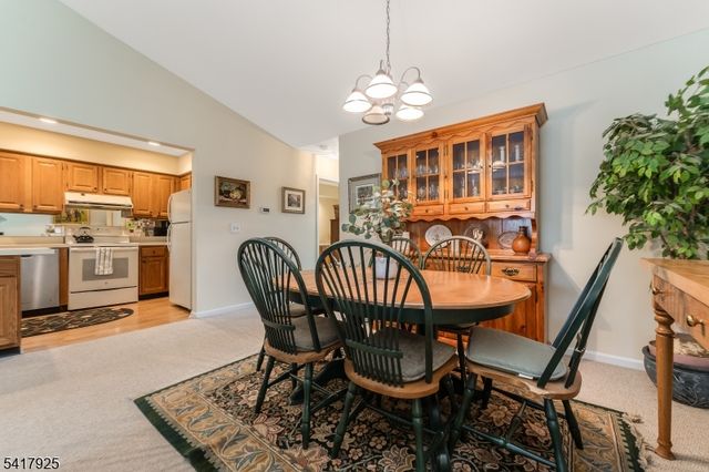 16 Westchester Ter, Clinton Twp., NJ 08801