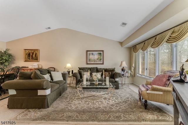 16 Westchester Ter, Clinton Twp., NJ 08801