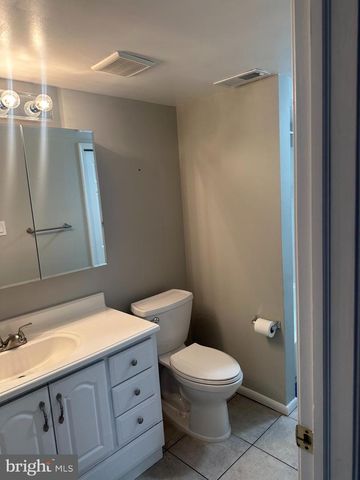612 YORKSHIRE CT, Sewell, NJ 08080