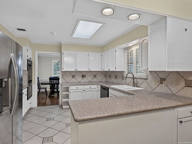 8803 Cattail, Windcrest, TX 78239