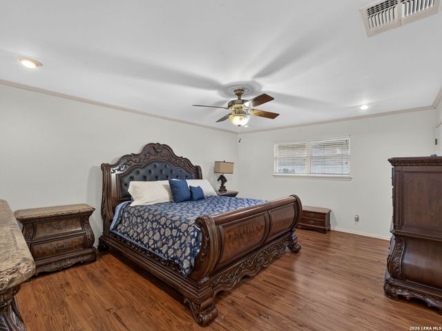8803 Cattail, Windcrest, TX 78239