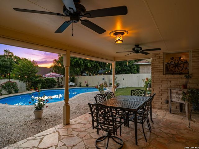 8803 Cattail, Windcrest, TX 78239