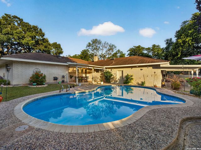 8803 Cattail, Windcrest, TX 78239