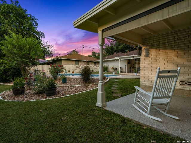 8803 Cattail, Windcrest, TX 78239