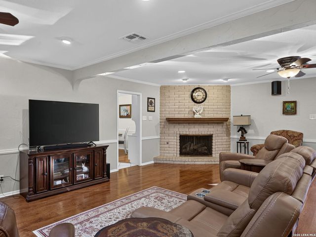 8803 Cattail, Windcrest, TX 78239