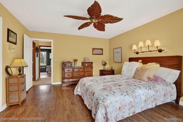 660 E Allen Road, Howell, MI 48855