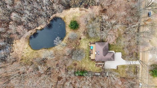 660 E Allen Road, Howell, MI 48855