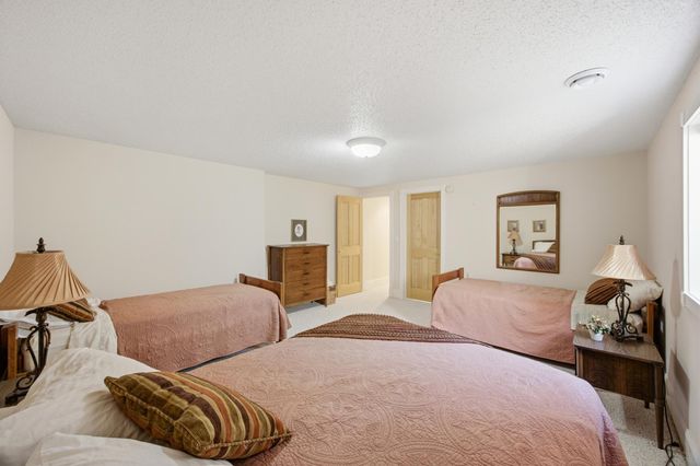 4233 Timberline Drive S, Fargo, ND 58104
