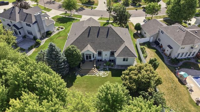 4233 Timberline Drive S, Fargo, ND 58104