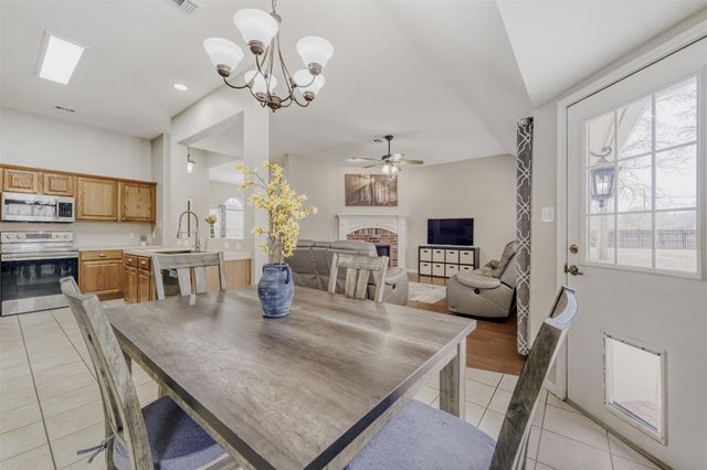 104 Spring BR, Bastrop, TX 78602