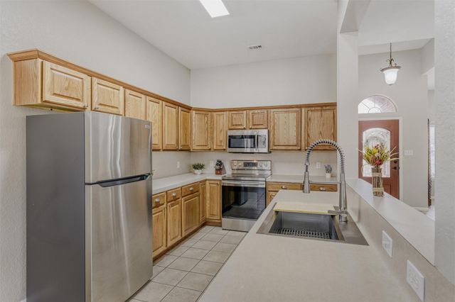 104 Spring BR, Bastrop, TX 78602