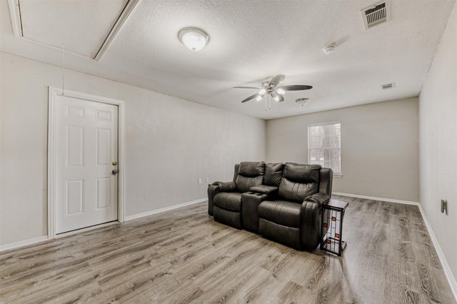 104 Spring BR, Bastrop, TX 78602