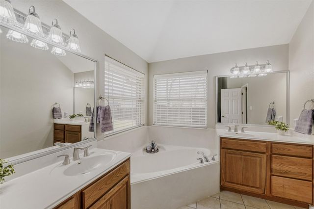 104 Spring BR, Bastrop, TX 78602