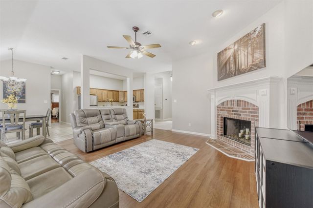 104 Spring BR, Bastrop, TX 78602