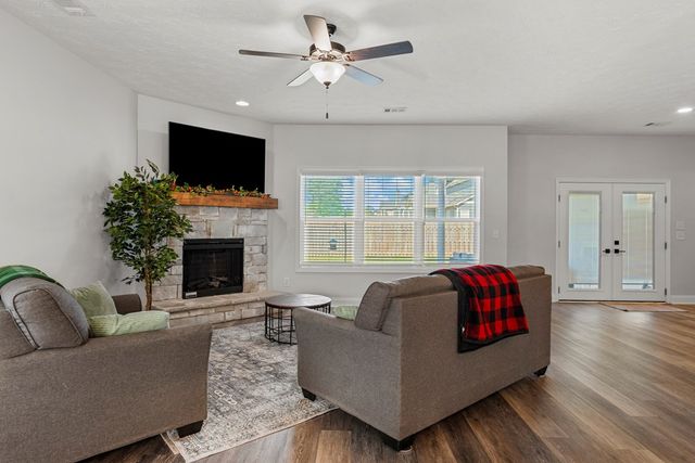 7947 Glen Valley Drive, Midland, GA 31820