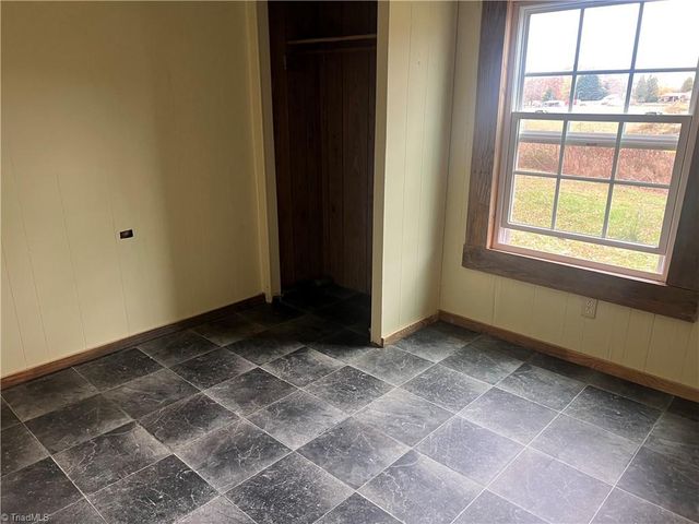 184 Benjamin Street, Mount Airy, NC 27030