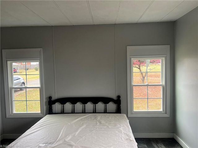 184 Benjamin Street, Mount Airy, NC 27030