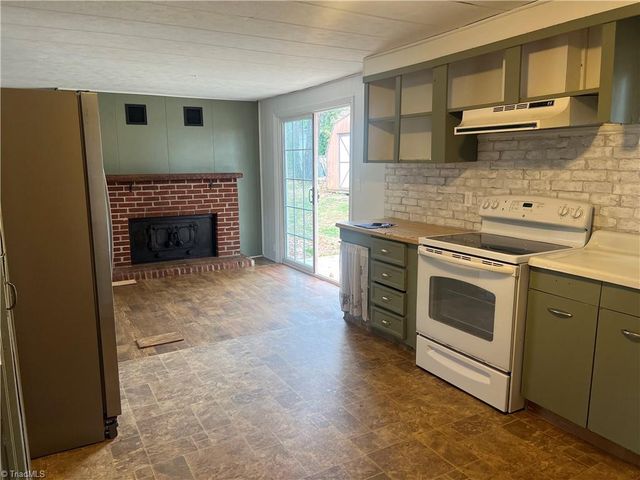 184 Benjamin Street, Mount Airy, NC 27030