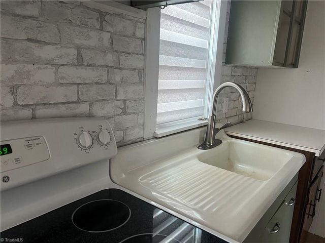 184 Benjamin Street, Mount Airy, NC 27030