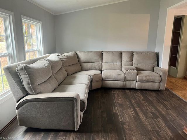 184 Benjamin Street, Mount Airy, NC 27030