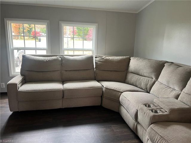 184 Benjamin Street, Mount Airy, NC 27030