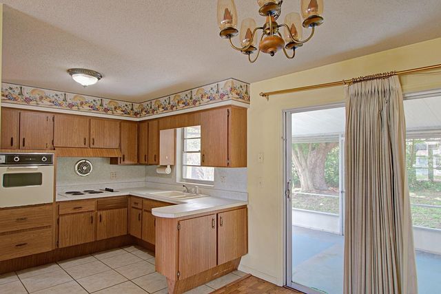 720 CRESTVIEW DRIVE, Orange City, FL 32763
