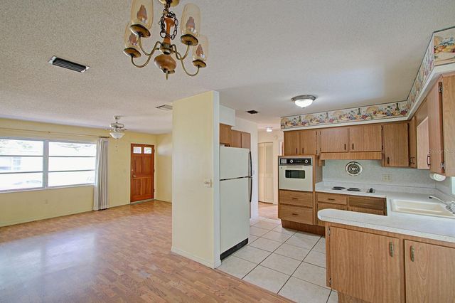 720 CRESTVIEW DRIVE, Orange City, FL 32763