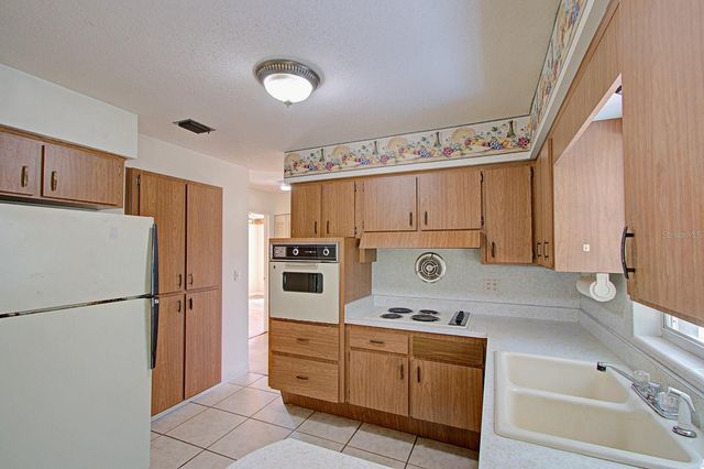 720 CRESTVIEW DRIVE, Orange City, FL 32763