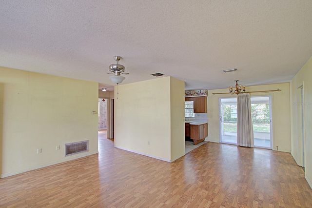 720 CRESTVIEW DRIVE, Orange City, FL 32763