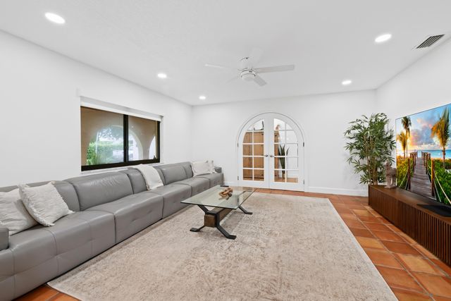 2461 SW 27TH Terrace, Fort Lauderdale, FL 33312
