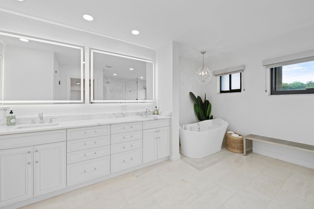 2461 SW 27TH Terrace, Fort Lauderdale, FL 33312