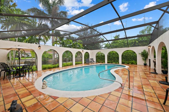2461 SW 27TH Terrace, Fort Lauderdale, FL 33312