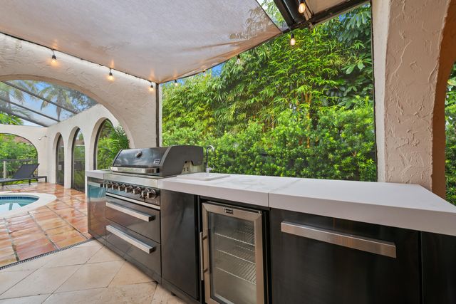 2461 SW 27TH Terrace, Fort Lauderdale, FL 33312