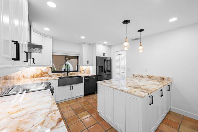 2461 SW 27TH Terrace, Fort Lauderdale, FL 33312