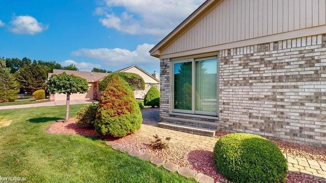 41230 Whispering Oaks Drive, Clinton Township, MI 48038