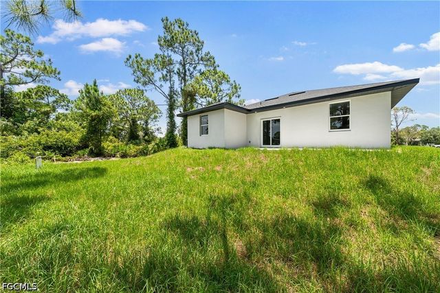 3203 66th ST W, Lehigh Acres, FL 33971