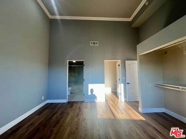 390 S Sepulveda Boulevard A302, Los Angeles, CA 90049