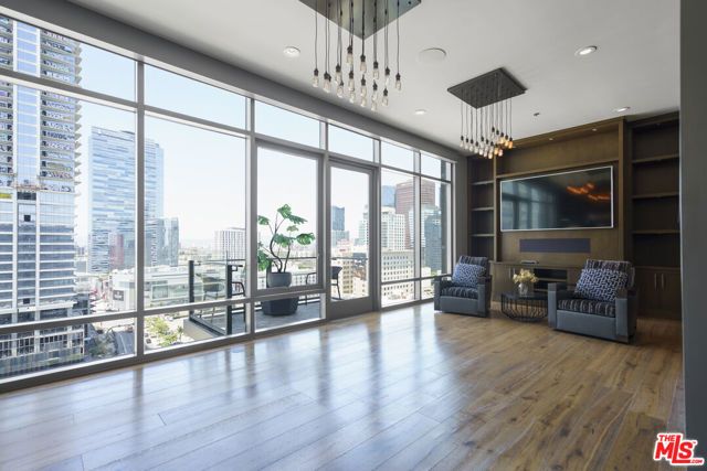 1100 S Hope Street 1714, Los Angeles, CA 90015