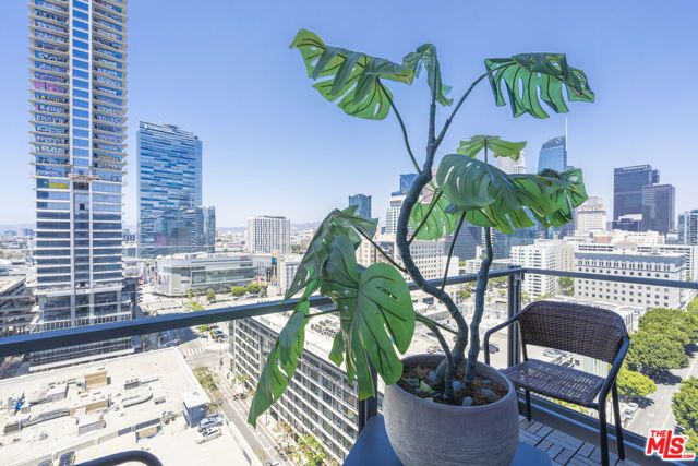 1100 S Hope Street 1714, Los Angeles, CA 90015